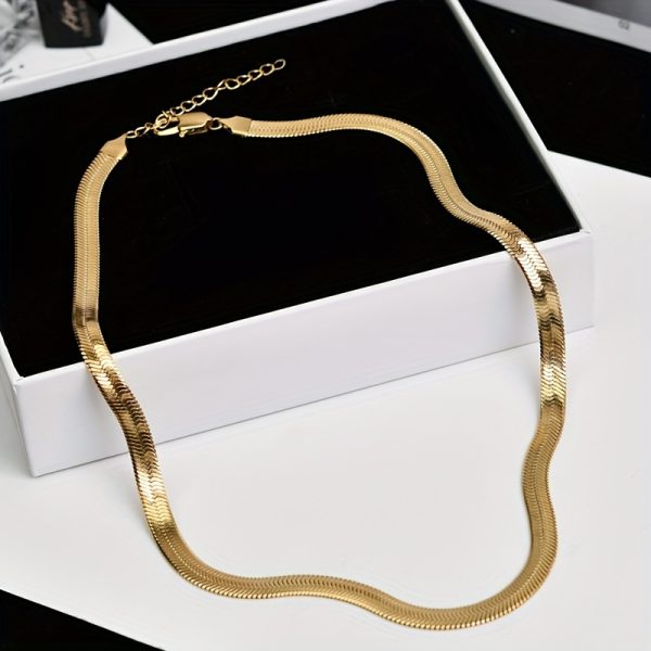 Fashion-Forward 5MM Stainless Steel Blade Cuban Chain Necklace - Bold & Stylish Clavicle Accessory for Couples - Image 2