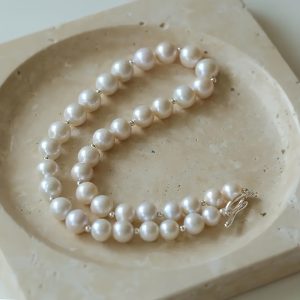 Elegant Freshwater Pearl Necklace with 14K Gold-Plated Clasp - Classic Round & Irregular Design, Perfect for Casual Attire or Vacation, Ideal Valentine's Gift
