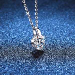 1pc Exquisite AuraBling S925 Sterling Silver Classic Moissanite Necklace - 1 Carat D Color Gemstone, Simple yet Elegant Design, Gift Box and Silver Polishing Cloth Included, Ideal Jewelry Gift for Men and Women on Any Occasion