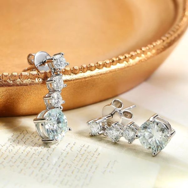 Sterling Silver 925 Moissanite Dangle Earrings 2.6ct*2, Fashionable Unisex Couple & Friends Design, Elegant & Delicate Luxurious Trendy Creative Jewelry, Ideal for Daily Wear, Party, Vacation, Date, Birthday & Anniversary Gift, Comes with Gift Box, Stylish for Nightclubs - Image 7