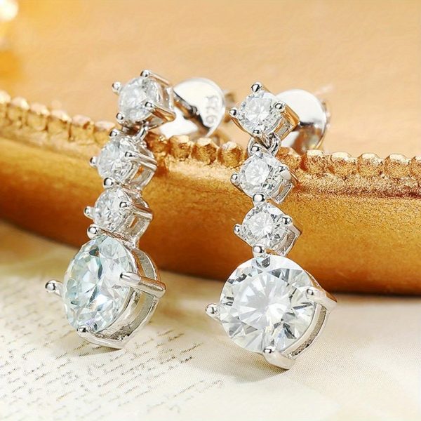 Sterling Silver 925 Moissanite Dangle Earrings 2.6ct*2, Fashionable Unisex Couple & Friends Design, Elegant & Delicate Luxurious Trendy Creative Jewelry, Ideal for Daily Wear, Party, Vacation, Date, Birthday & Anniversary Gift, Comes with Gift Box, Stylish for Nightclubs - Image 5