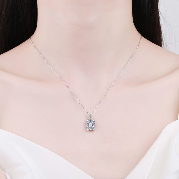 1pc Radiant Pendant, Simple Elegant Necklace for Men and Women, Daily Wear, Date, Party, Travel, Vacation, Gift for Boyfriend and Girlfriend - Image 6