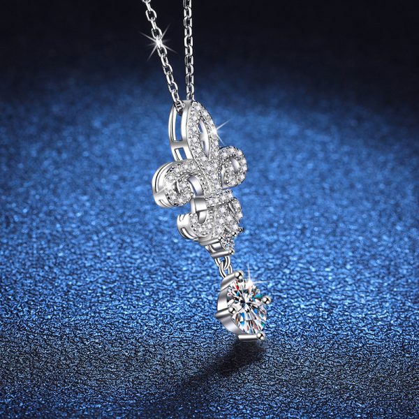 Elegant 925 Sterling Silver Fleur-de-Lis Pendant Necklace with 1 Carat Moissanite - 18K Golden Plated Boho Style Jewelry for Daily Wear, Gift-Giving, Mardi Gras, All Seasons - Unisex Design for Men and Women, Perfect for Birthdays, Anniversaries, Mother's Day, New Year - Comes with Gift Box, 4g - Image 4