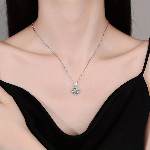 Elegant 925 Sterling Silver Dreamcatcher Pendant Necklace with Moissanite Stones, Vintage Simple Design, 18K Golden Plated, Suitable for Daily Wear and Special Occasions, Ideal Gift for Mardi Gras and Other Festivities - Image 6