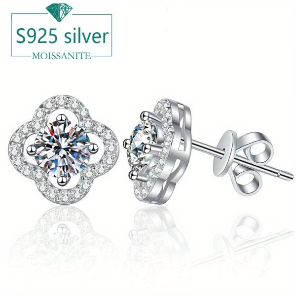 1 Pair LOVESSOM 925 Sterling Silver Earrings, 0.5 Carat Moissanite Four-Leaf Clover Studs, Elegant Style, 18K Gold Plated, Hypoallergenic for Daily Wear and Parties