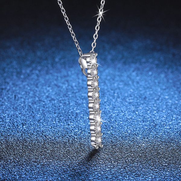Eight 925 Sterling Silvery Moissanite and Small Diamond Necklace, Fashionable Pendant with Elegant Classic Style for Daily Wear, Party, Valentine's Day and Mother's Day Gift, 3g with Gift Box - Image 3