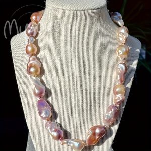 MYSOYA Natural Freshwater Pearl Necklace 25-28mm Dazzling Purple Freshwater Baroque Pearls Available In Multiple Sizes With Gift Box Suitable For Dailyu002F Birthdayu002F Christmasu002F New Year Gifts