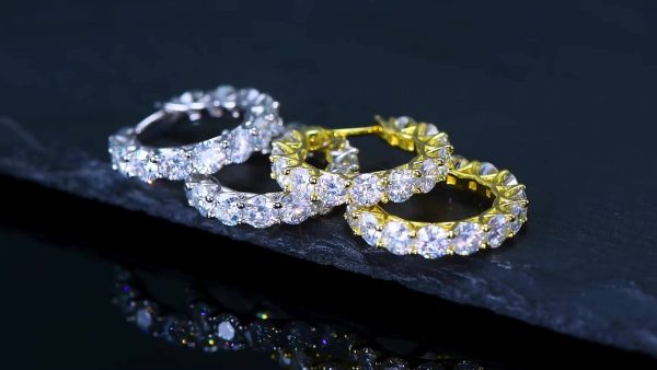 1 Pair Luxury Moissanite Huggie Hoop Earrings - S925 Sterling Silver, Sparkling, Daily Wear, Festival Gift, Women's Jewelry - Hypoallergenic, Nickel-Free, Durable, Shining, Elegant Accessories - Image 13