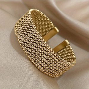 Chic Vintage-Inspired Wide Stainless Steel Cuff Bracelet for Women - Golden Tone