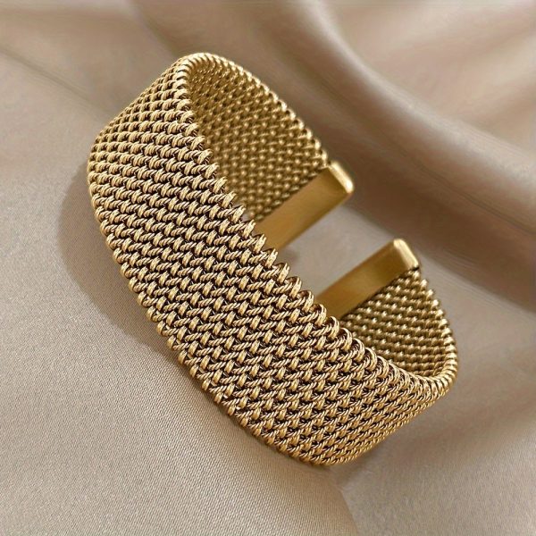 Chic Vintage-Inspired Wide Stainless Steel Cuff Bracelet for Women - Golden Tone