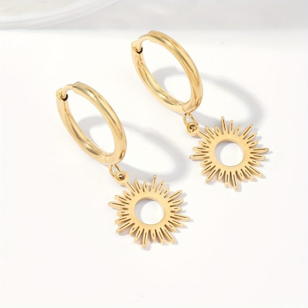 1 Pair of Trendy Retro Stainless Steel Sunflower Earrings for Men and Women, Ideal Holiday Party Gift or Couple Accessories - Image 5