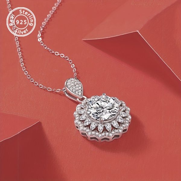 BLOVEMEE Elegant 925 Sterling Silver 5 Carat Moissanite Snowflake Pendant Necklace, Luxury Fine Jewelry for Women, Ideal for Wedding, Banquet, Anniversary, Valentine's, Christmas Gift - Image 3