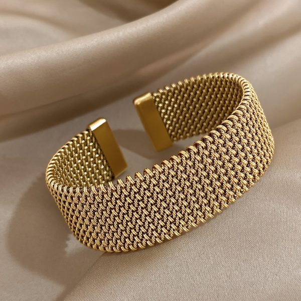 Chic Vintage-Inspired Wide Stainless Steel Cuff Bracelet for Women - Golden Tone - Image 2