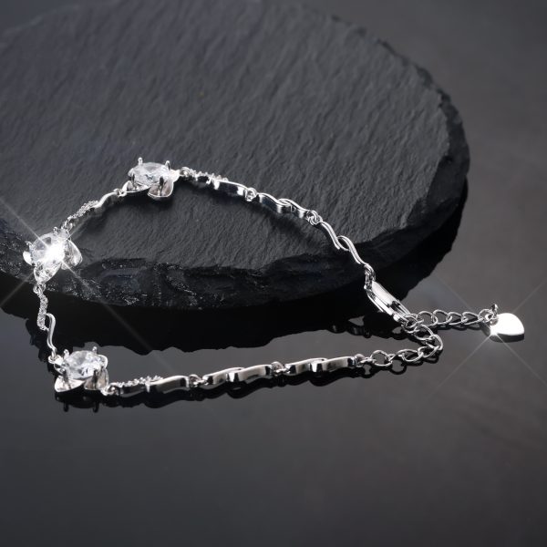 1 Moissanite Four Leaf Clover Silver Adjustable Bracelet, Luxurious And High-end, Giving Her Infinite Love, Suitable For Mothers, Friends, Various Occasions, And Comes With A Boutique Gift Box - Image 7