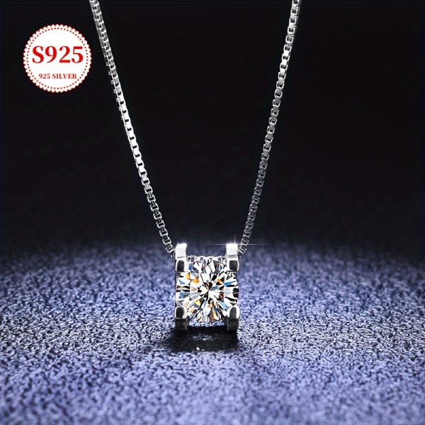 Luxurious 925 Silver Moissanite Pendant Necklace - Elegant Chain Jewelry for Daily Wear with Sparkling Decoration and Gift Box Included