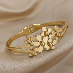 1pc 18K Gold-plated Stainless Steel Bracelet, With 6 Small Flowers Decor, For Men Women