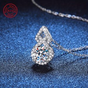 Elegant 1 Carat Moissanite Pendant Necklace in S925 Sterling Silvery - Perfect for Daily Wear, Parties & Special Occasions - Luxurious Gift for Her