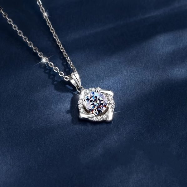 Lady's Moissanite Pendant Set Chain 925 Silver Plated Women's Fashion Accessories - Image 2