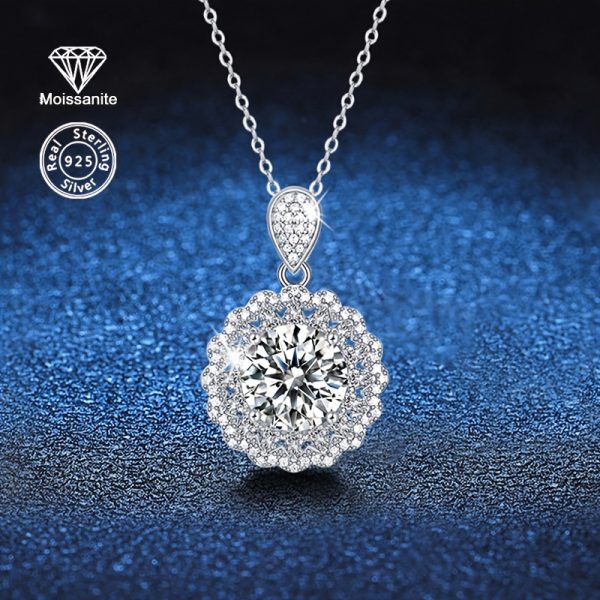 BLOVEMEE Elegant 925 Sterling Silver 5 Carat Moissanite Snowflake Pendant Necklace, Luxury Fine Jewelry for Women, Ideal for Wedding, Banquet, Anniversary, Valentine's, Christmas Gift