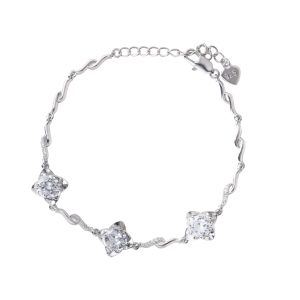 1 Moissanite Four Leaf Clover Silver Adjustable Bracelet, Luxurious And High-end, Giving Her Infinite Love, Suitable For Mothers, Friends, Various Occasions, And Comes With A Boutique Gift Box