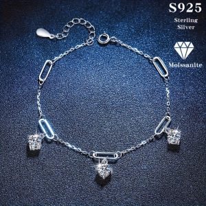 1 piece of exquisite craftsmanship S925 silver main stone 0.5 carat * 3ct high quality moissanite simple and beautiful women's fashion bracelet suitable for wearing during engagement and wedding confession, as a gift for friends, lovers and family