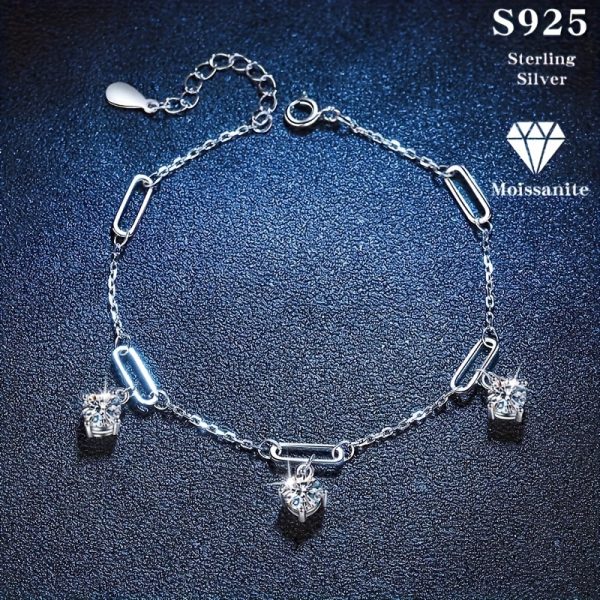 1 piece of exquisite craftsmanship S925 silver main stone 0.5 carat * 3ct high quality moissanite simple and beautiful women's fashion bracelet suitable for wearing during engagement and wedding confession, as a gift for friends, lovers and family