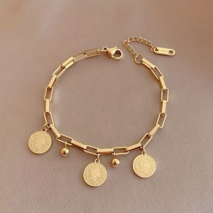 1pc Trendy Hip-hop Round Charms Stainless Steel Bracelet - Durable, Comfortable, and Stylish Jewelry for Girls - Ideal Gift Option for Casual Wear or Special Occasions