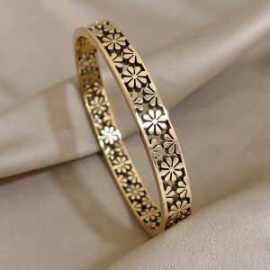 1pc Hollow Flower Shape Stainless Steel Bangle Bracelet For Men Women, Vintage Jewelry