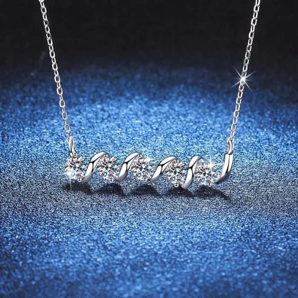 S925 Sterling Silver 1.5 Carat Moissanite Necklace Light Luxury Luxury Cold Style Men's And Women's Fashion Trend Collarbone Chain Light Luxury Niche Elegant Romantic Sweet Creative Personality Lively Fresh Simple Classic Casual Daily Wear Dating - Image 5