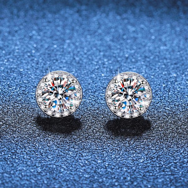 LOVESSOM Classic Round Moissanite Stud Earrings 1 Carat 925 Sterling Silver Magnetic Clip-on, 18K Gold Plated, Casual Style No Piercing Required, Perfect Gift for Holidays & Daily Wear with Gift Box - Image 4