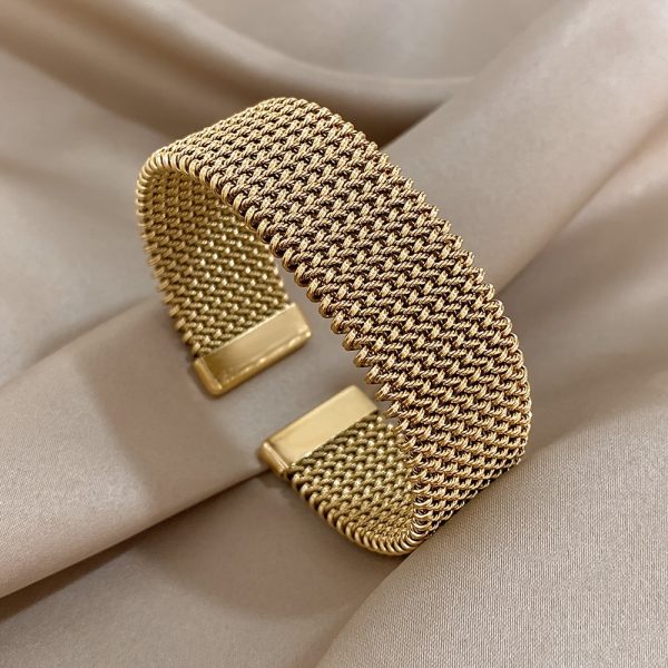 Chic Vintage-Inspired Wide Stainless Steel Cuff Bracelet for Women - Golden Tone - Image 3