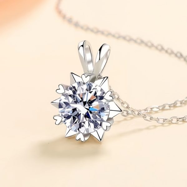 Ladies Christmas Snowflake Versatile Necklace Clavicle Chain 925 Silver One Carat Moissanite Pendant Set Chain - Image 5