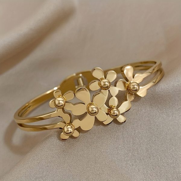 1pc 18K Gold-plated Stainless Steel Bracelet, With 6 Small Flowers Decor, For Men Women - Image 4