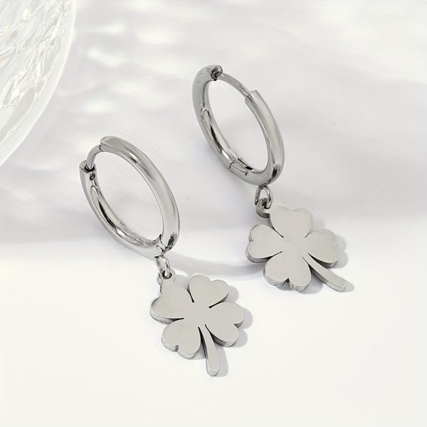 1 Pair of Dazzling Stainless Steel Clover-Shaped Hoop Earrings - Trendy Retro Earrings for Couples - Hypoallergenic, Nickel-Free, and Durable Jewelry Accessories - Image 3