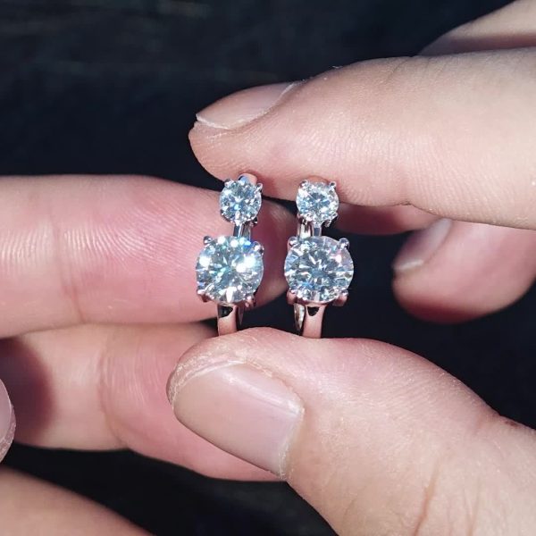 1 Pair of Moissanite Earrings 925 Pure Silvery Women's Earrings Round 6.5mm & 4mm Moissanite Earrings Fashion Earrings Jewelry Birthday Gift with GRA Certificate, Silvery Weight About 3.85g, Moissanite 6.5mm-2pcs, 4mm-2pcs, Total Carat 1.3ct+1.3ct=2.6ctu002FPair - Image 12
