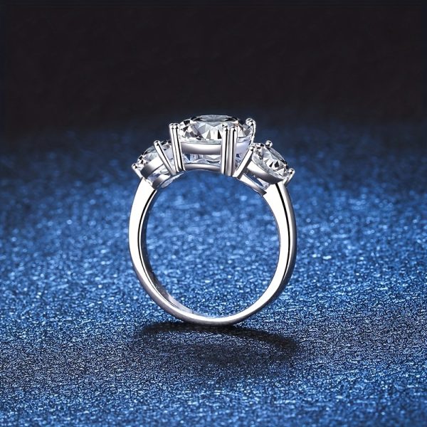 Sparkling Moissanite Engagement Ring - S925 Sterling Silver with Timeless Romance - Ideal Valentines Day Couples Gift in Luxury Box
