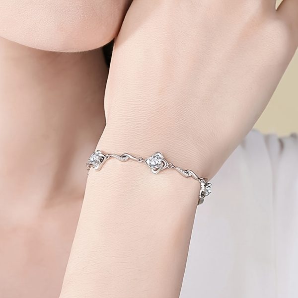 1 Moissanite Four Leaf Clover Silver Adjustable Bracelet, Luxurious And High-end, Giving Her Infinite Love, Suitable For Mothers, Friends, Various Occasions, And Comes With A Boutique Gift Box - Image 6